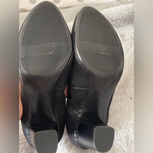 Naturalizer, Naomi size 8W - Picture 2 of 10